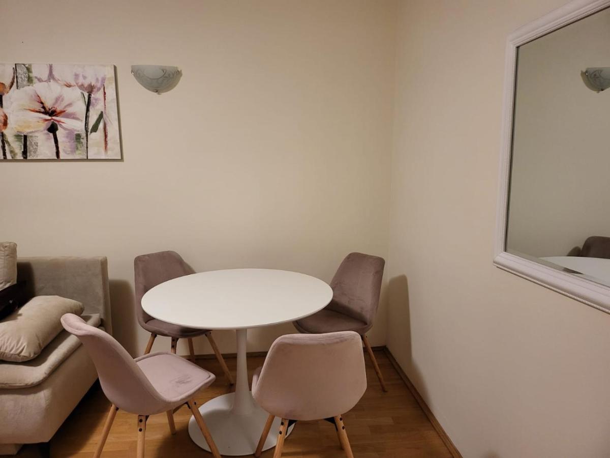 Downtown Apartment Boutique Green Garden Unirii Bukarest Exteriör bild